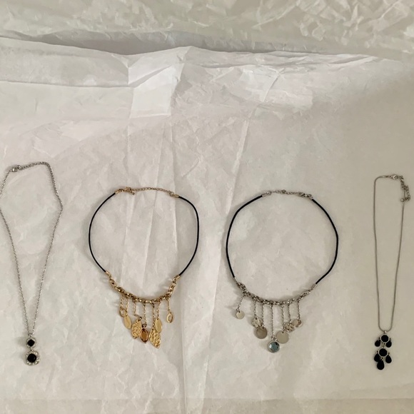 Jewelry - Necklace bundle